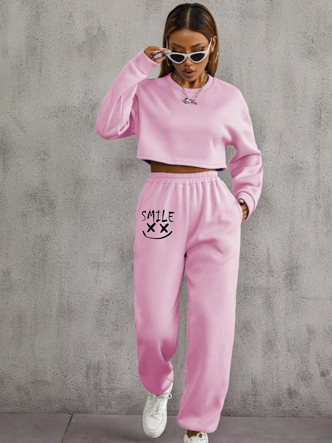TABADTOD Women Solid Relaxed Loose Fit Flat-Front Joggers Trousers