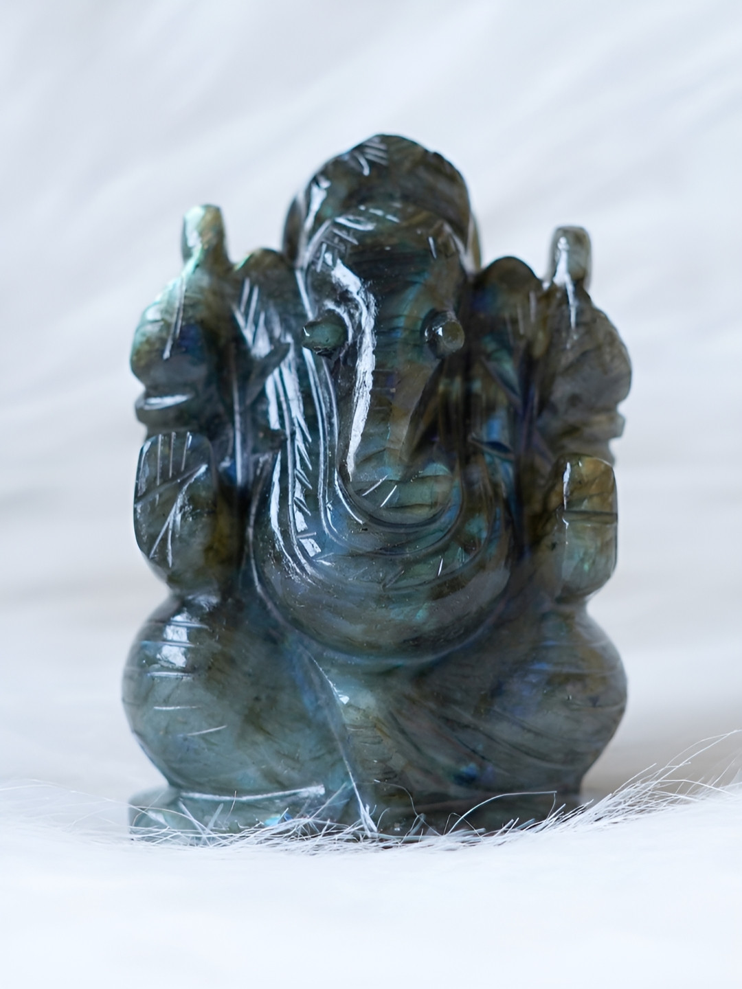 Zhupuk Blue Crystal Matte Prayer Room Medium Showpiece - 1 Inches