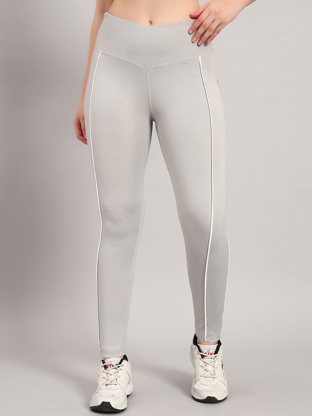 CLOTHWIK COLLECTION High-Rise Ankle Length Gym Tights