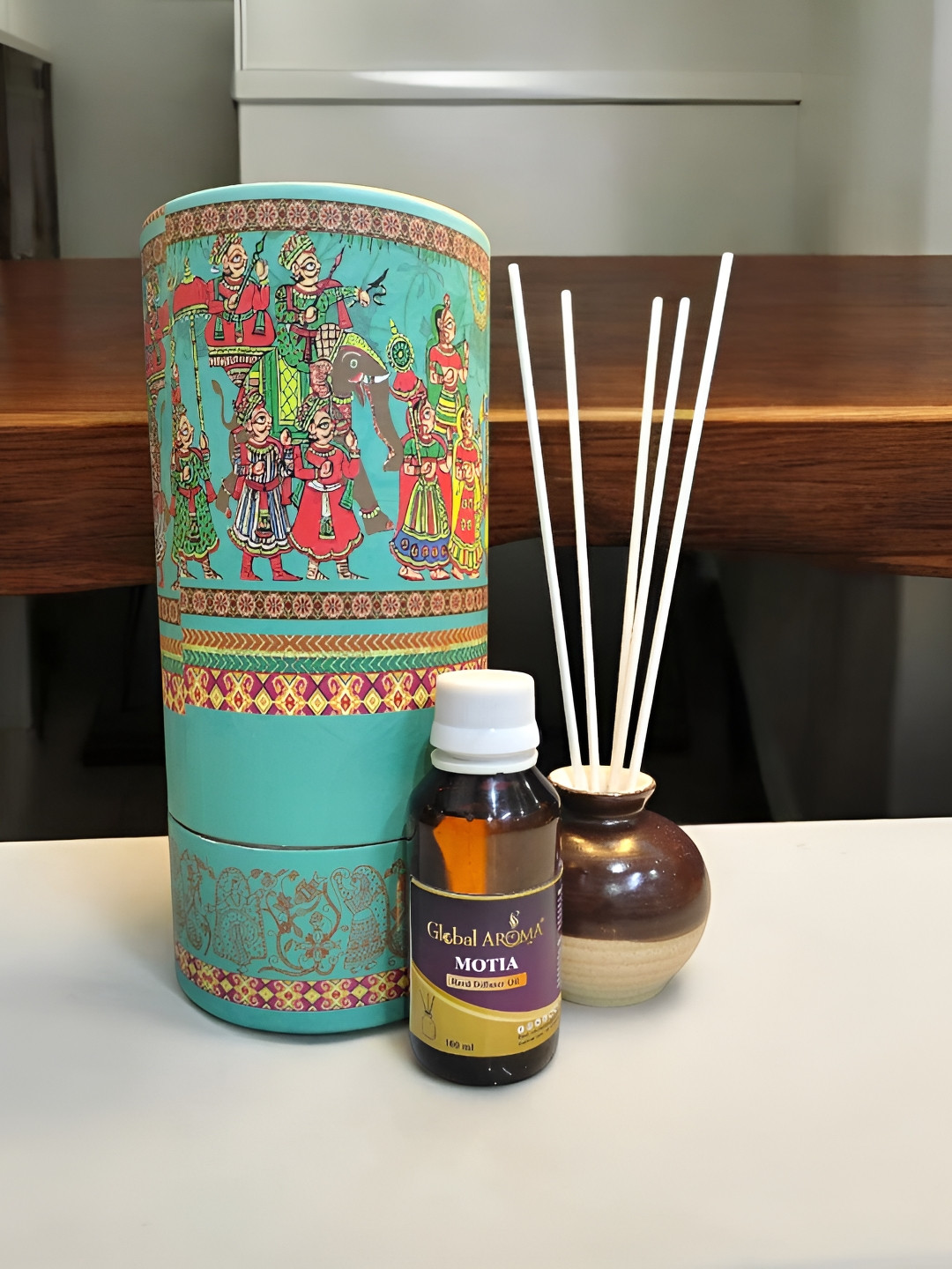 GLOBAL AROMA Brown & Blue Motia Reed Aroma Oil Diffuser Set - 100 ml