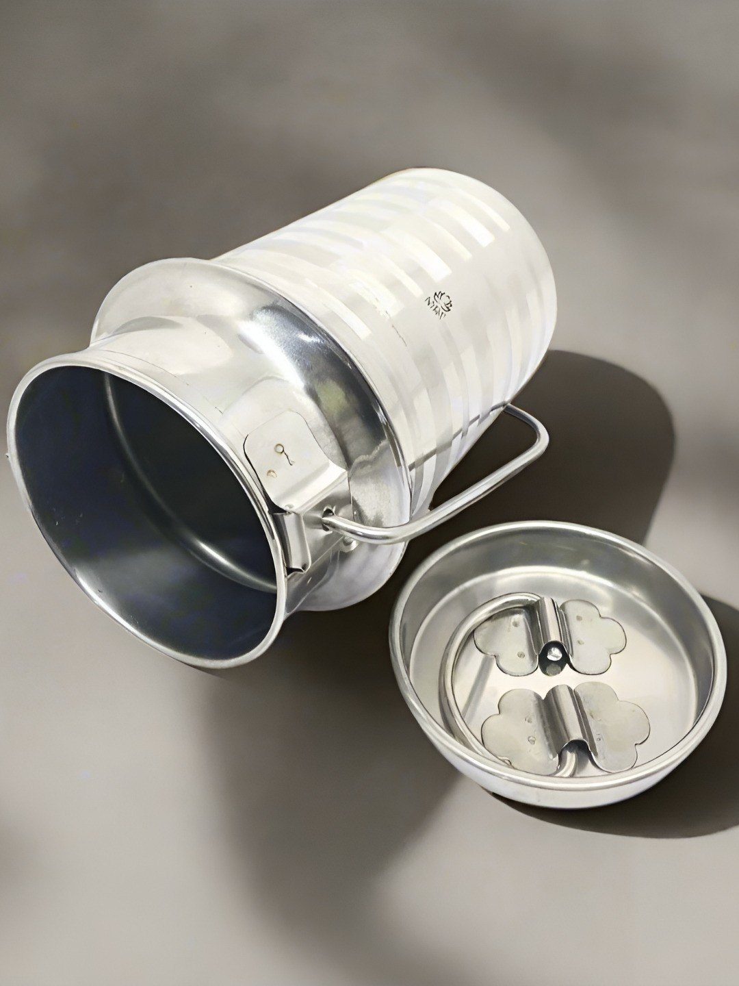 Nyra Kitchenware Steel Stainless Steel Dishwasher Safe Magnetic Milk Pitcher-1.5L