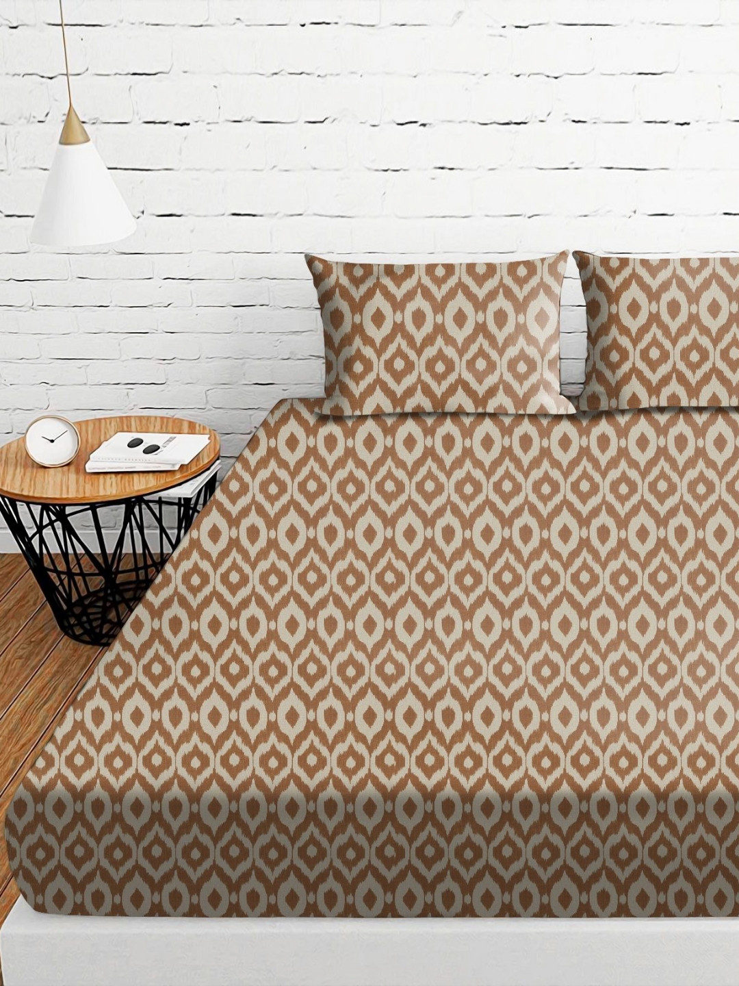 Aura Coffee Brown & Beige Printed 230 TC Microfiber King Bedsheet Set 1.04 m x 90 cm