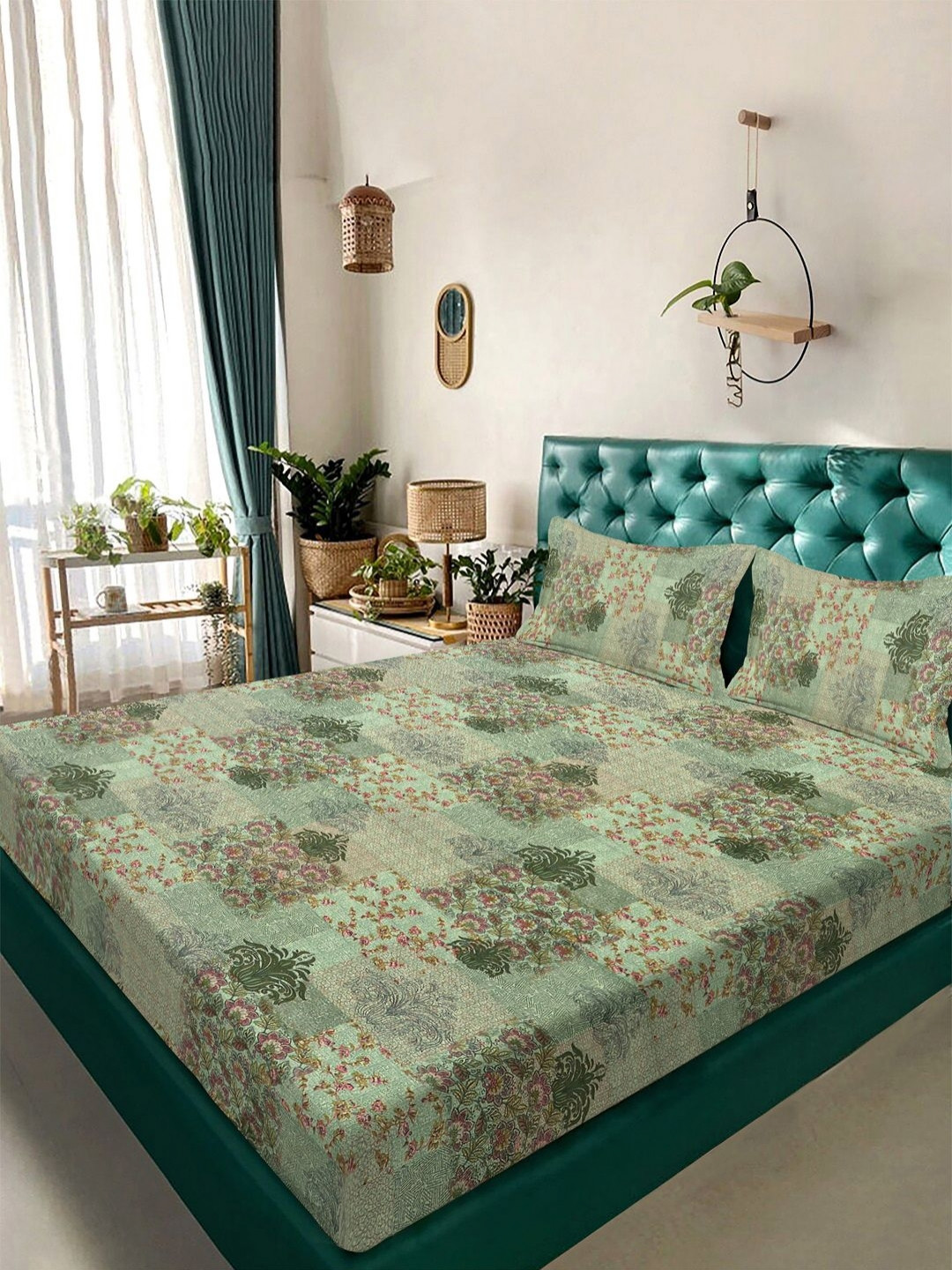KLOTTHE Green Floral Printed 300 TC Double Bedsheet Set - 2.70 x 2.70 m