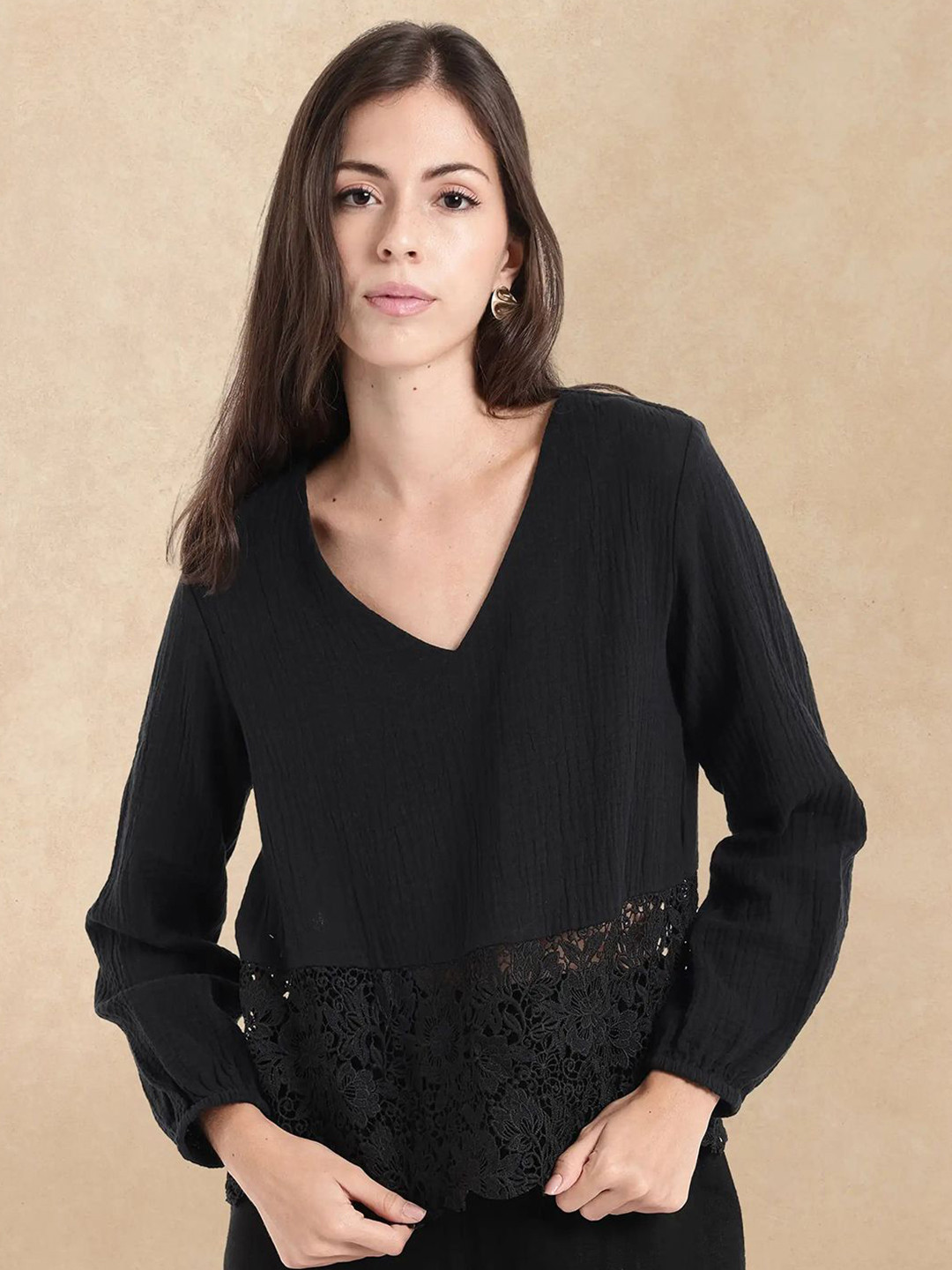 RAREISM Women Sinloa Sc Primary Black Top