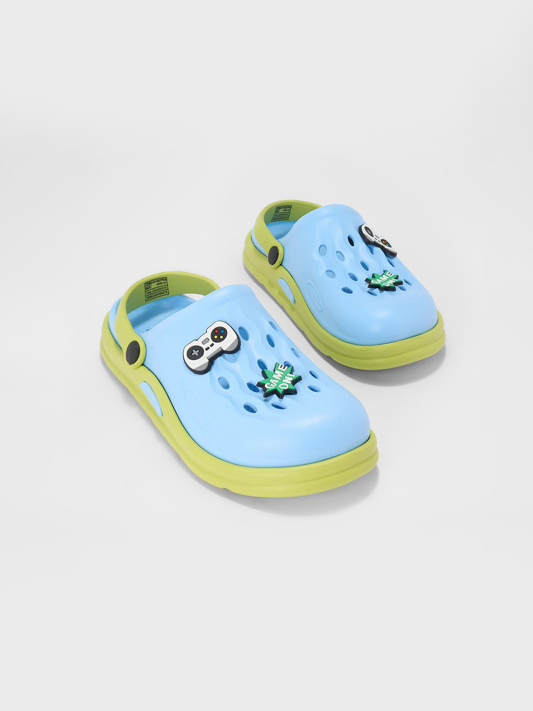 Pantaloons Junior Boys Slip-On Clogs