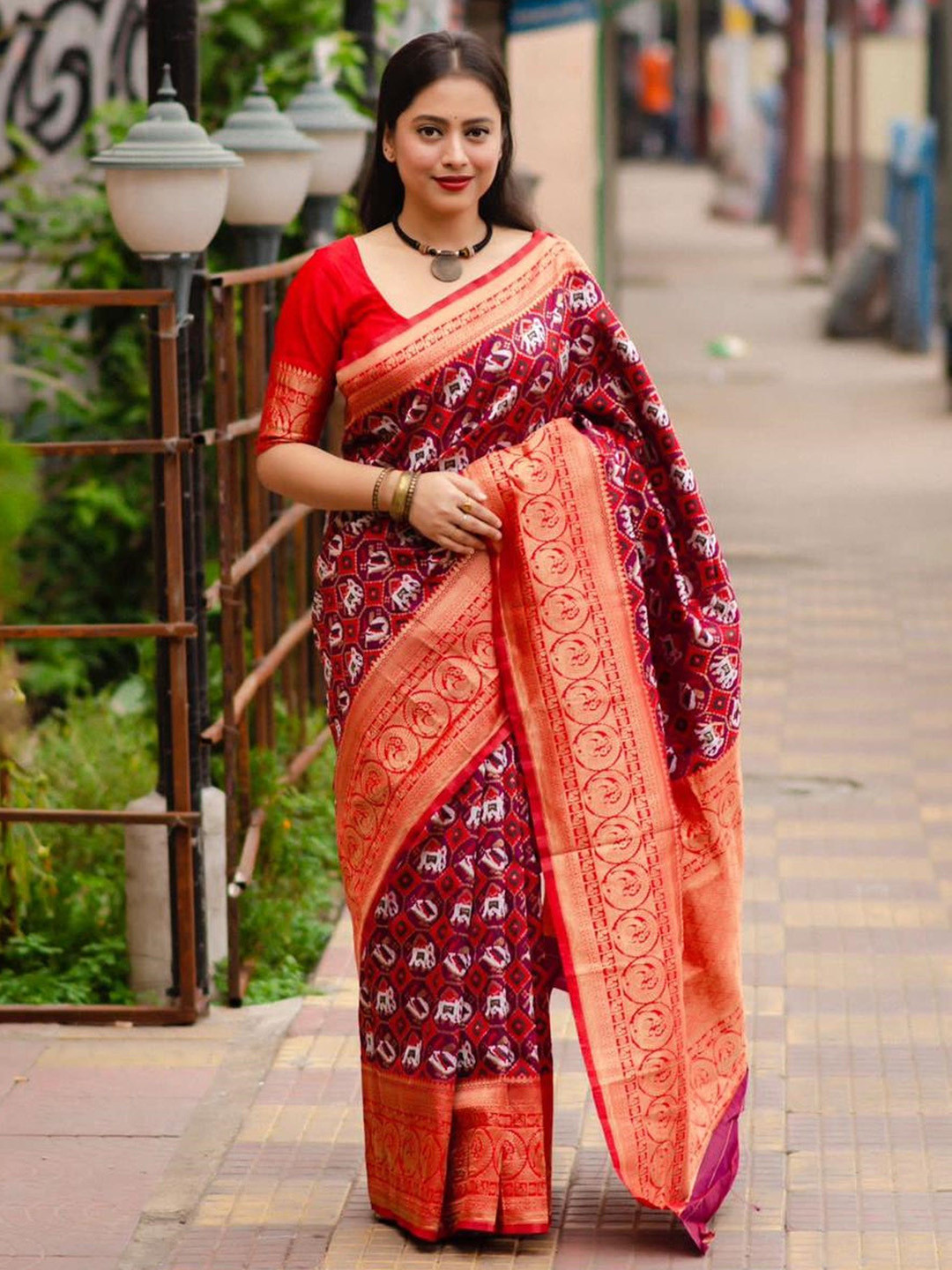 LeeliPeeri Designer Woven Design Patola Saree With Blouse Piece