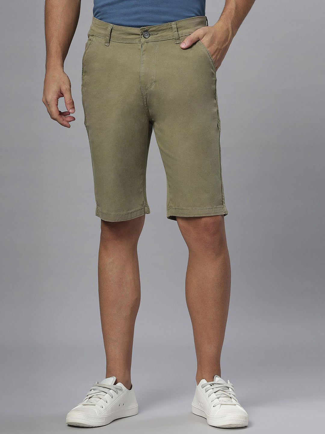 Hence Men Solid Mid-Rise Chino Shorts