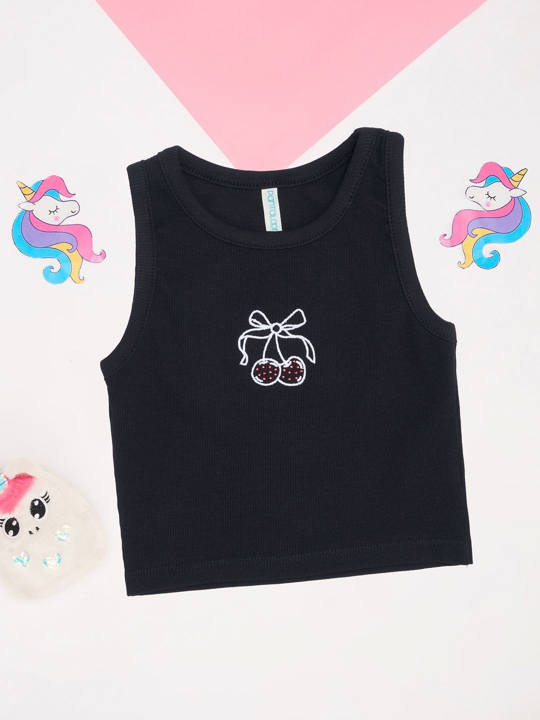 Pantaloons Junior Girls Round Neck Thread Work Slim Fit T-shirt