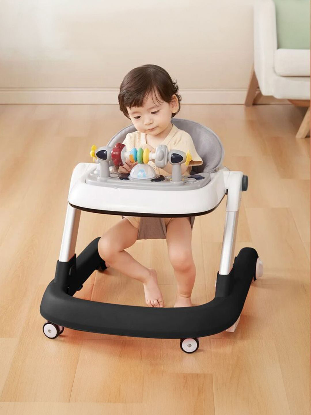 StarAndDaisy Infants Two-In-One Baby Walkers