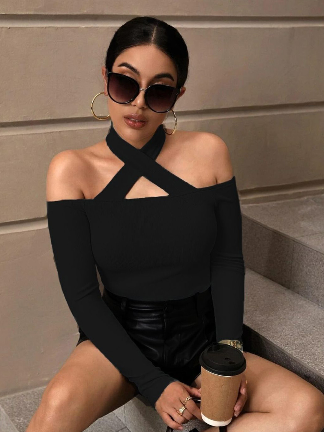 ZEROZABAR Solid Ribbed Cut Out Off-Shoulder Regular Fitted Tank Top