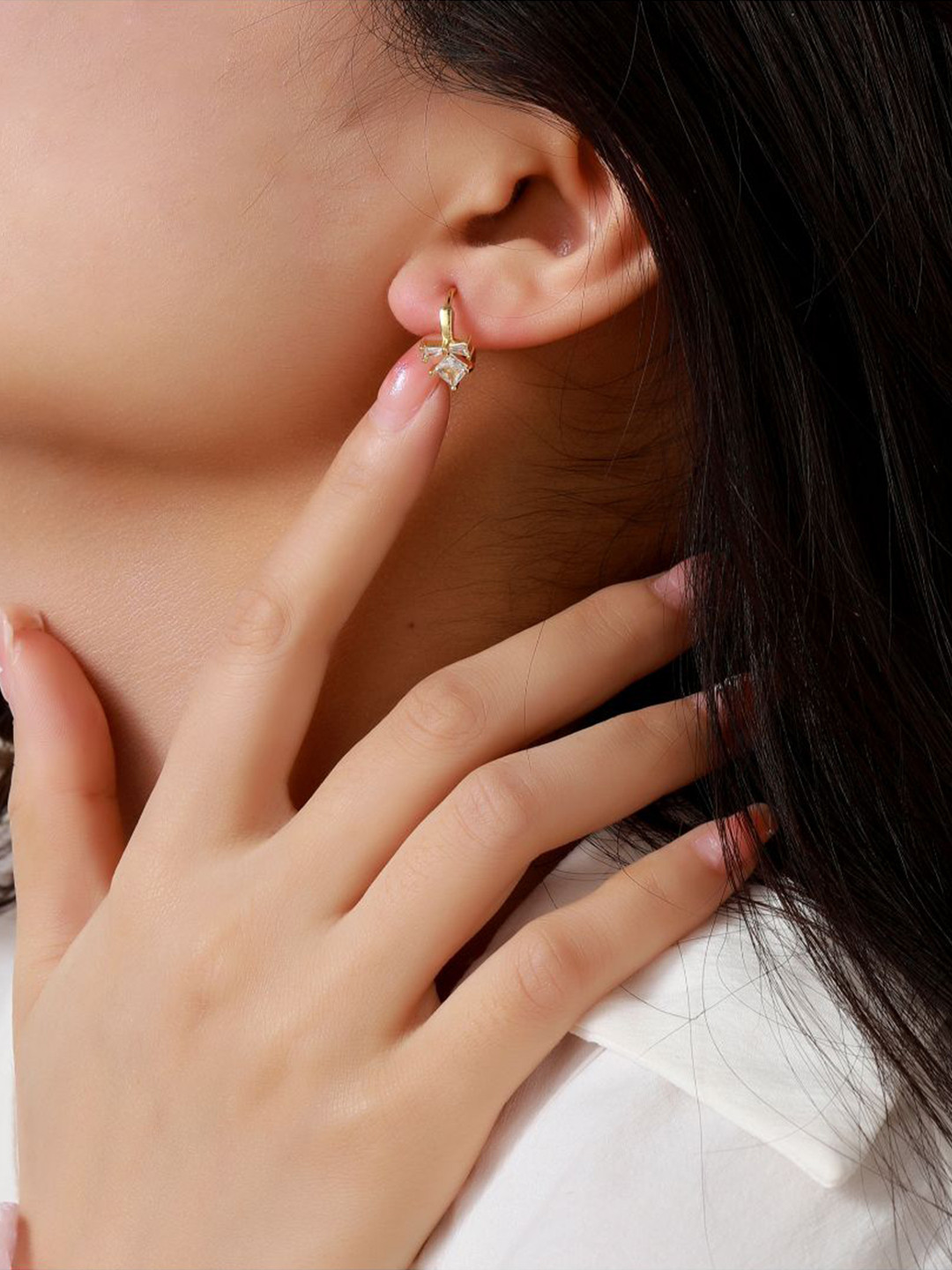 SALTY Gold-Plated Star Flower Contemporary Studs Earrings