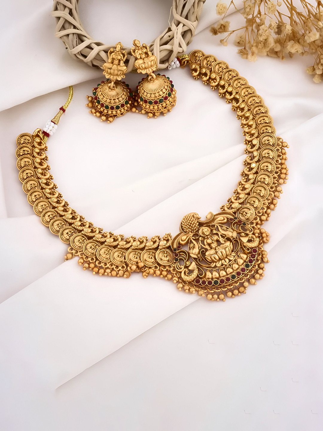 Rujve Jewellery Gold-Plated Stone-Studded Jewellery Set