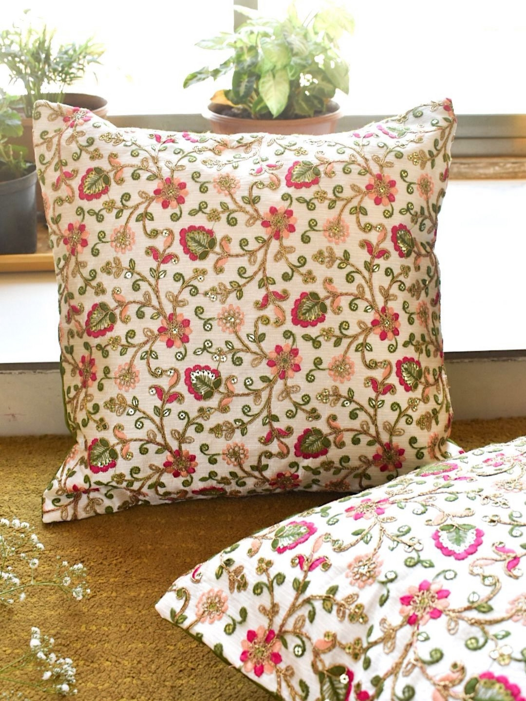 PILOVILO Emerald Garden White & Pink 2 Pieces Ethnic Motifs Silk Square Cushion Covers