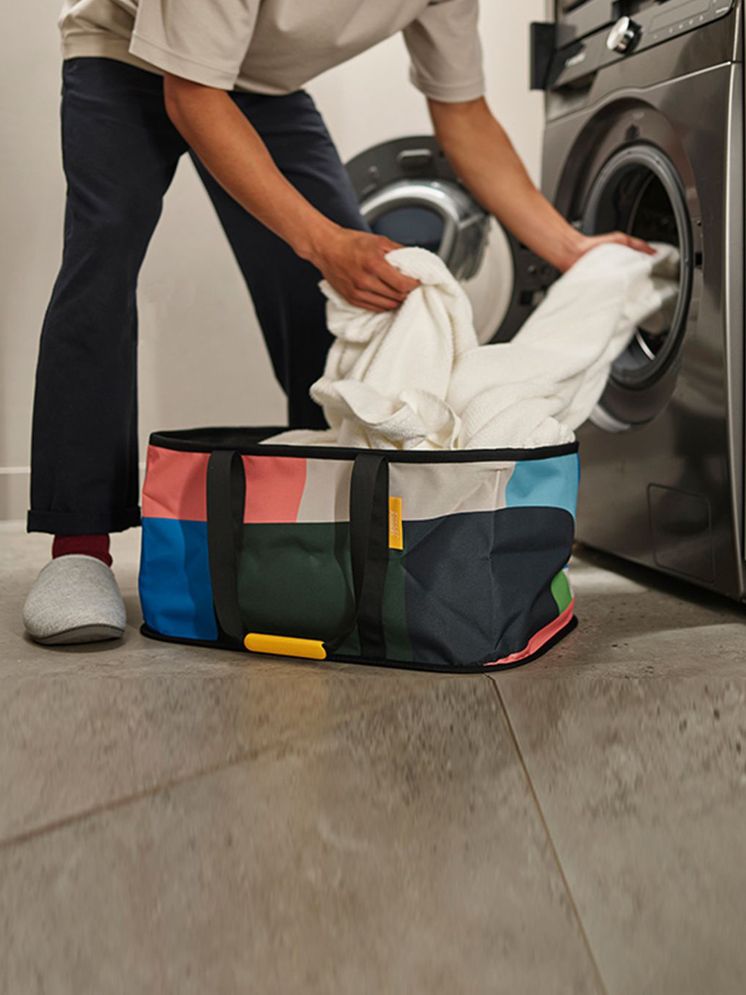 Joseph Joseph Black Foldable Laundry Bag 35 L