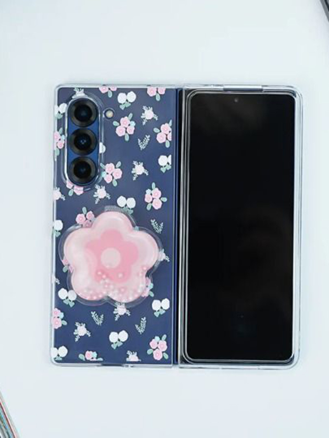 PEEPERLY Floral Printed Samsung Galaxy Z Fold6 Cute Korean Floral Gripper Back Case