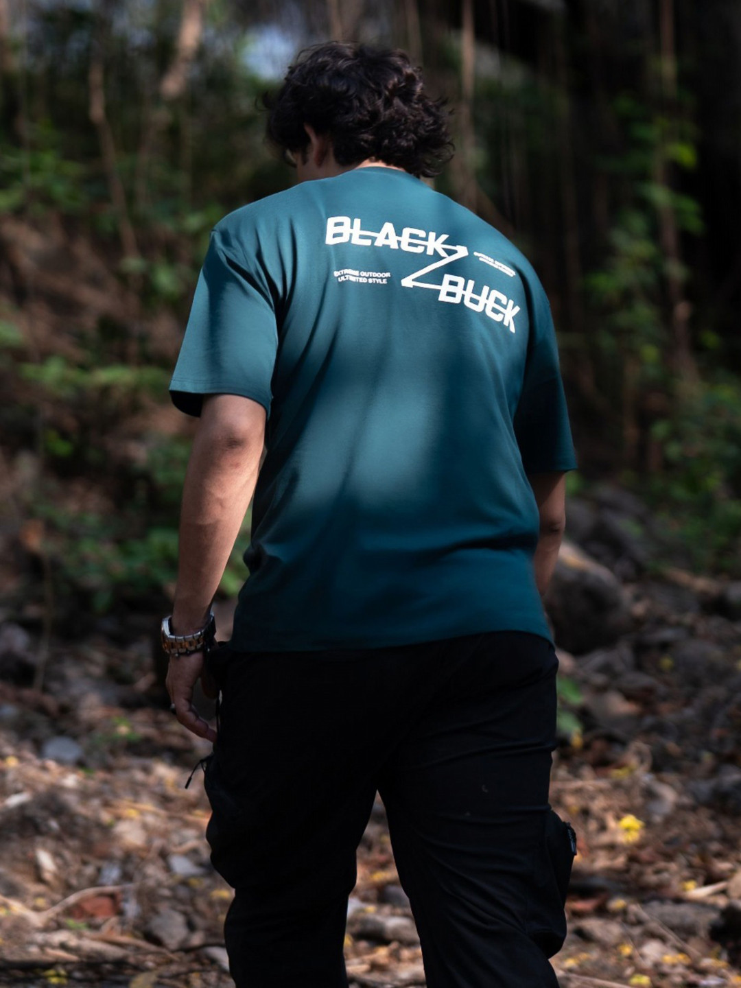 BLACK BUCK Men Printed Applique T-shirt