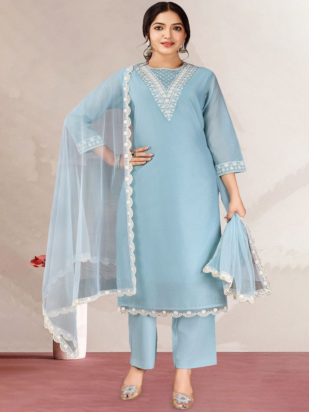 FABIAN FASHION Women Solid Embroidered Kurta with Trousers & Dupatta