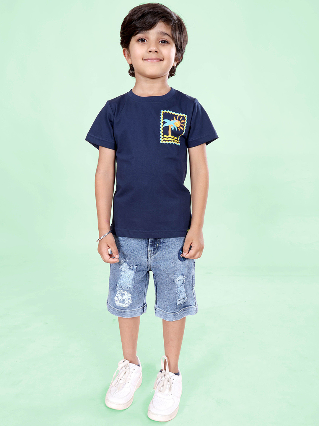 KiddoPanti Boys Palm Tree Graphic Printed Round Neck Pure Cotton T-Shirt With Shorts