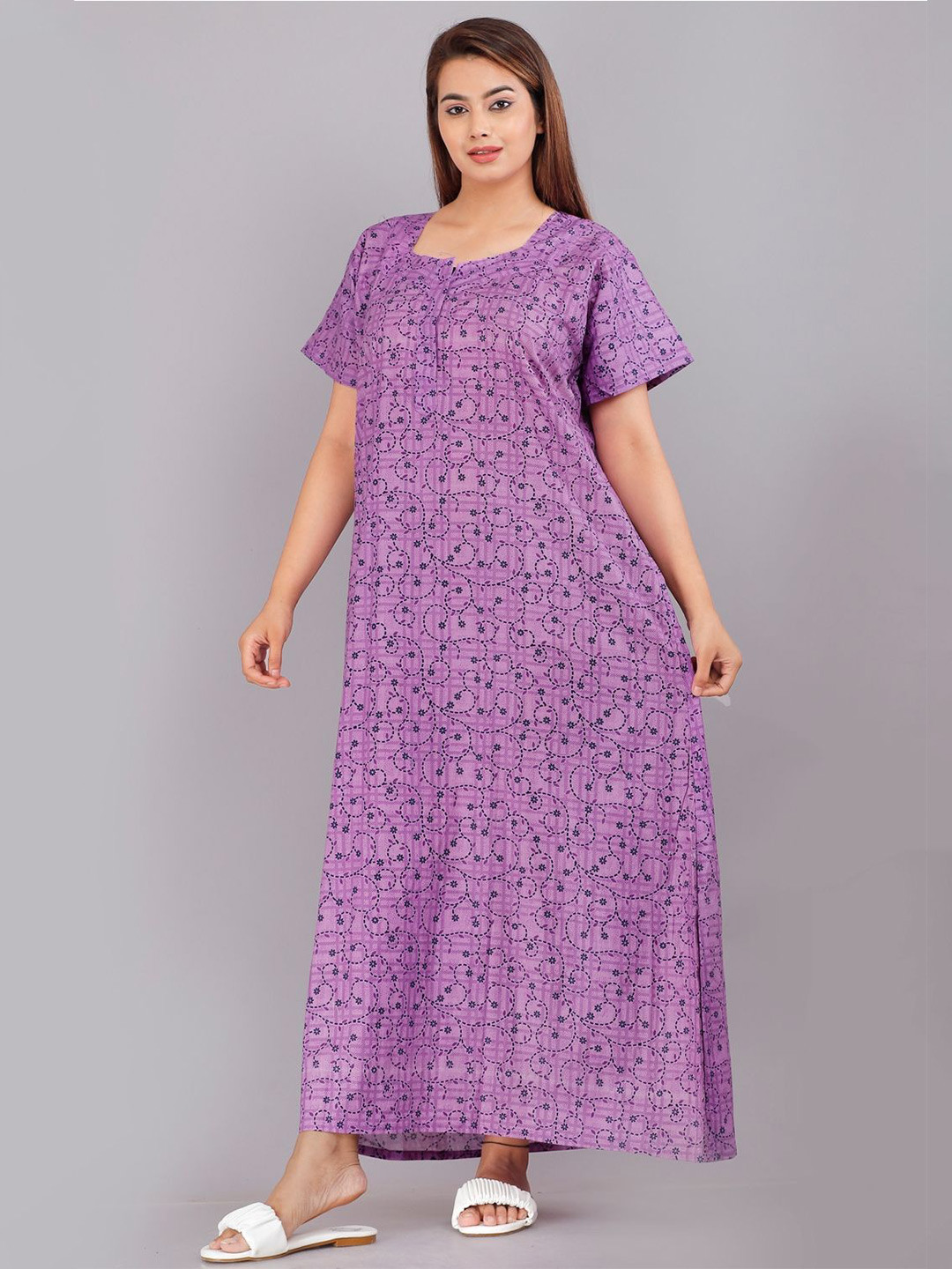 AAKARSHANA CREATION Printed Maxi Nightdress