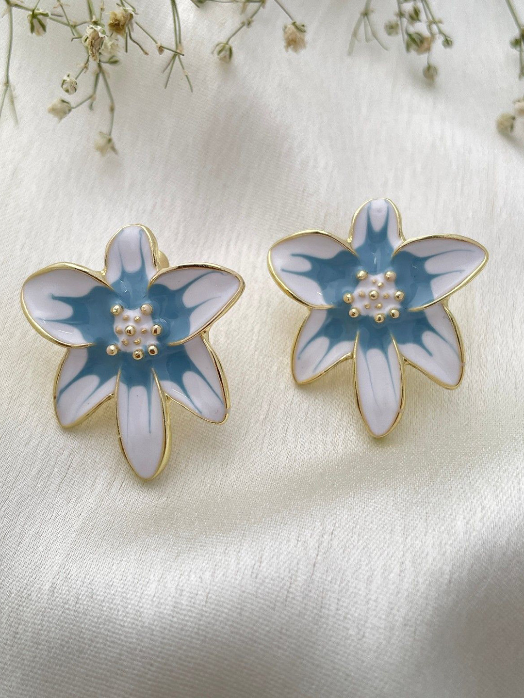ISHKAARA Women Contemporary Blue Flower Petal Studs Earrings