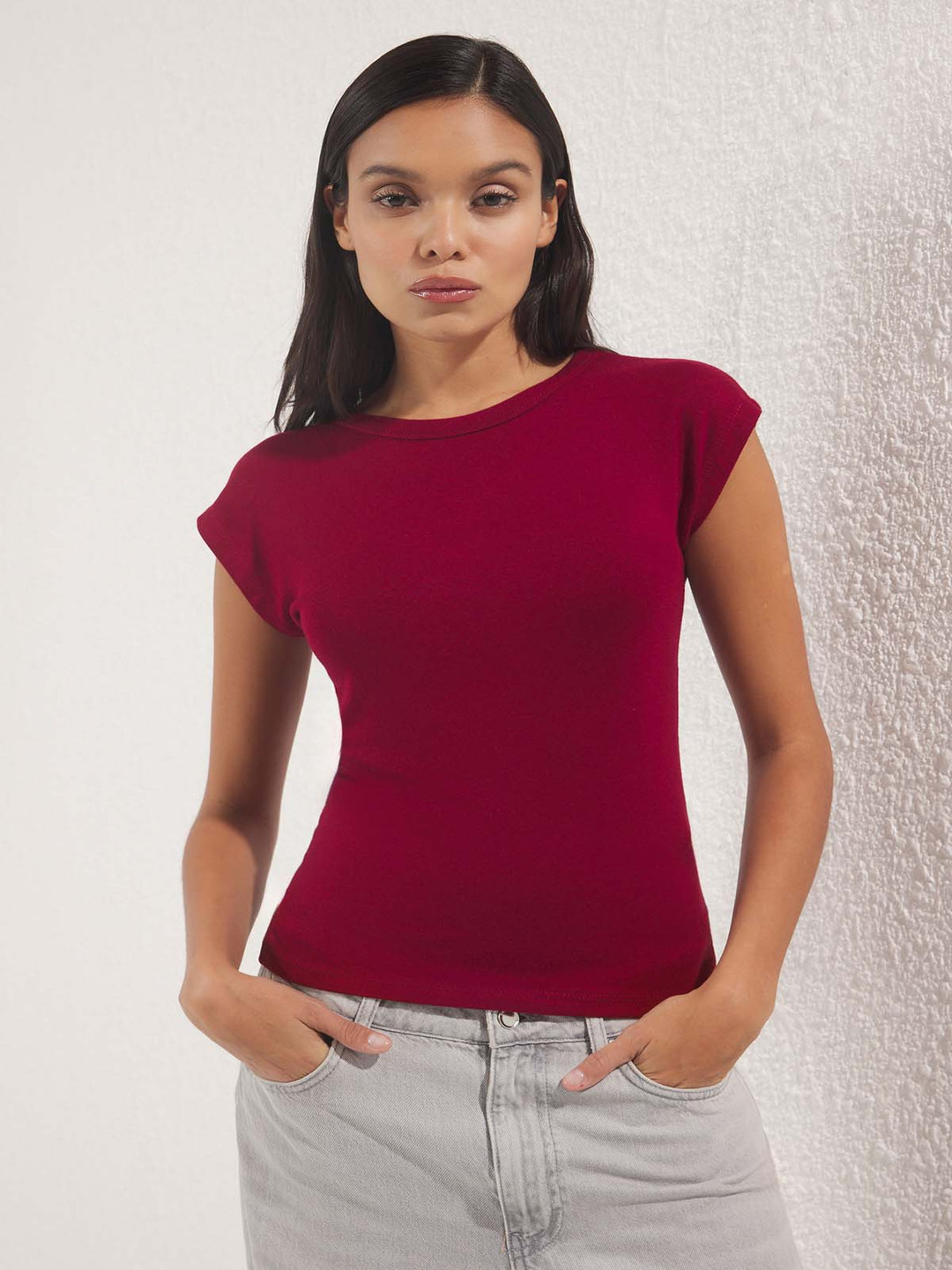 Trendyol Women Solid Round Neck Cap Sleeves Fitted Top