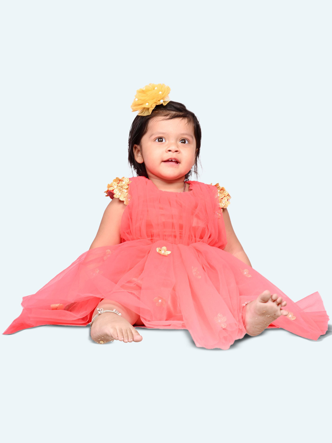 Modish Girl Round Neck Floral Applique Tulle Gown Dress