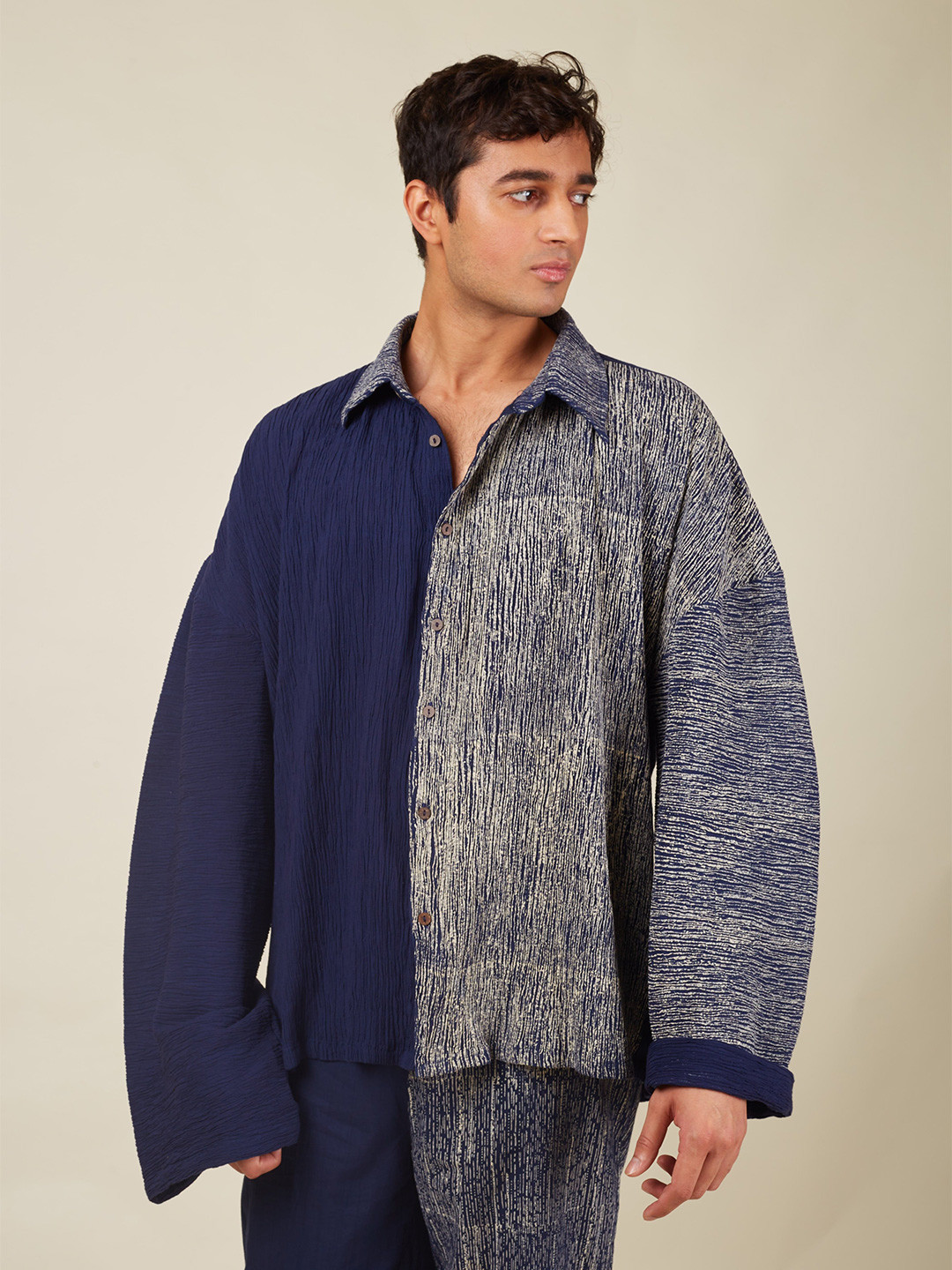 Banana Labs Men Colourblocked Regular Fit Crinkle Cotton Shirt