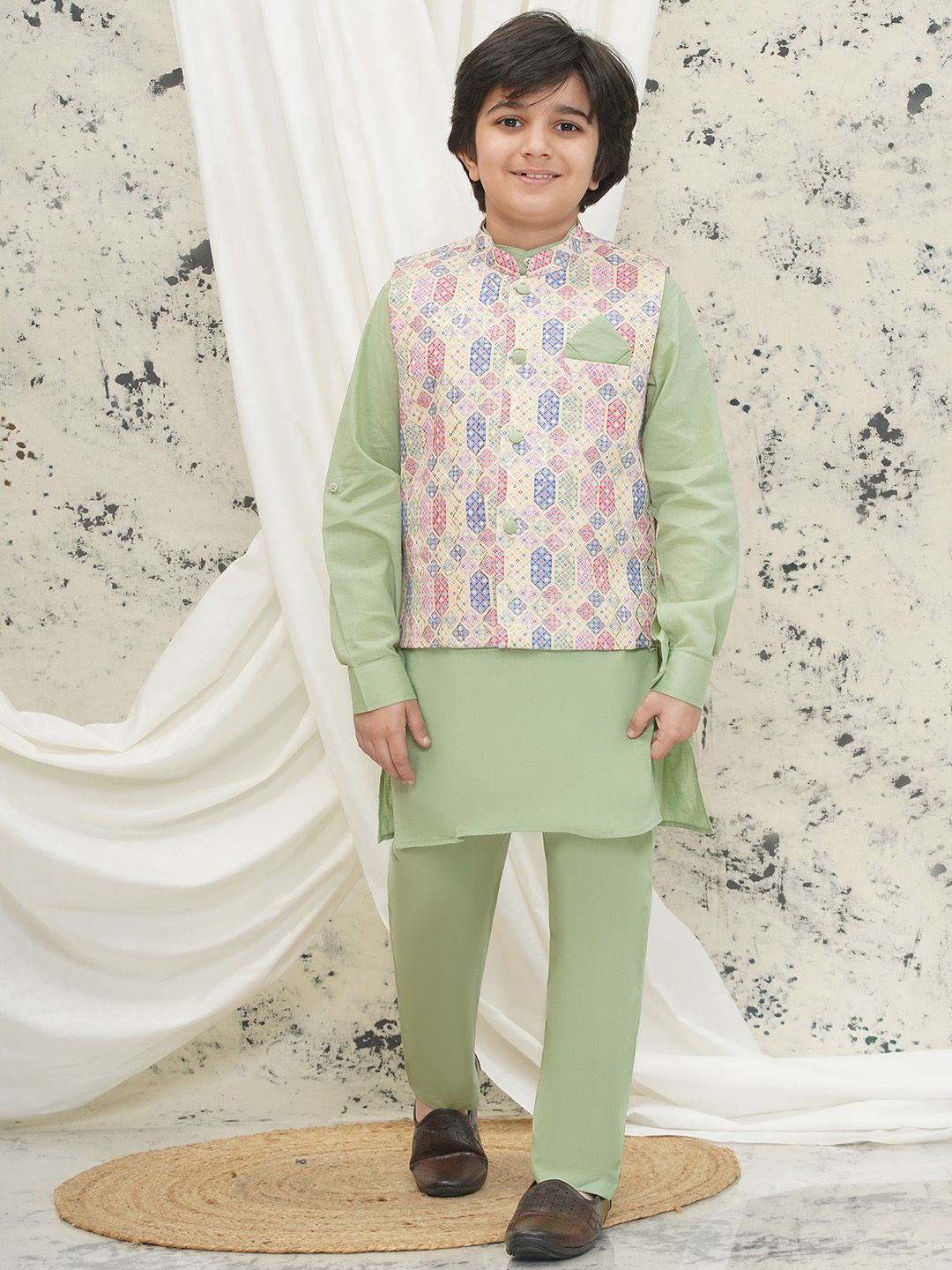 Aj DEZInES Boys Pista Cotton Full Sleeves Abstract Kurta Pyjama Waistcoat