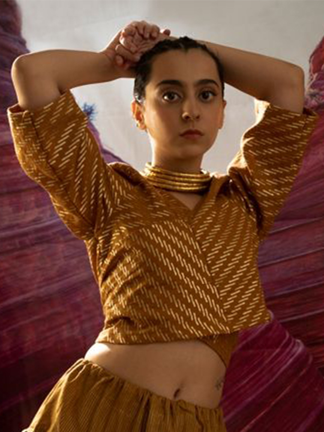 Banana Labs Women V-Neck Woven Design Cotton Saree Blouse