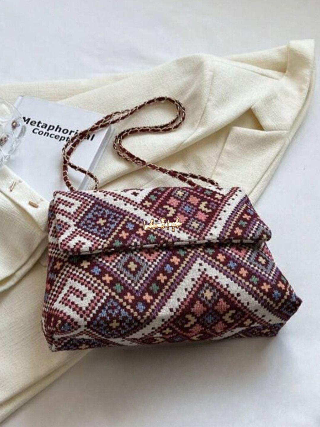 LIKE STYLE Printed Jute Sling Bag With Magnetic Flap