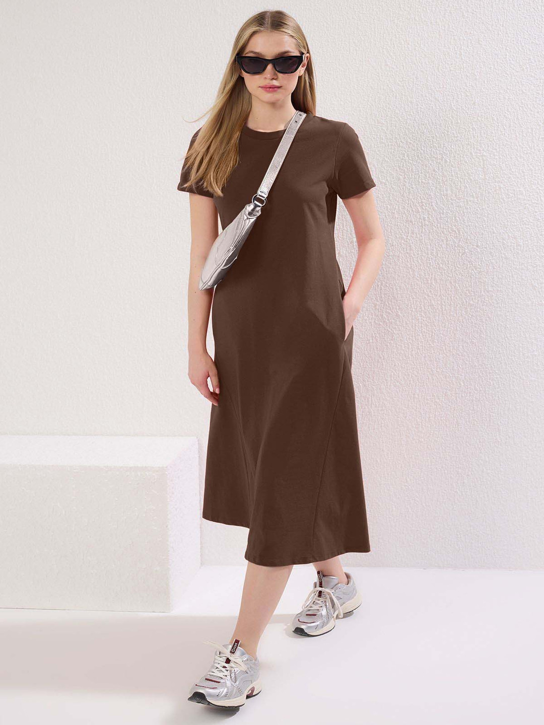 Trendyol Solid T-shirt Midi Dress