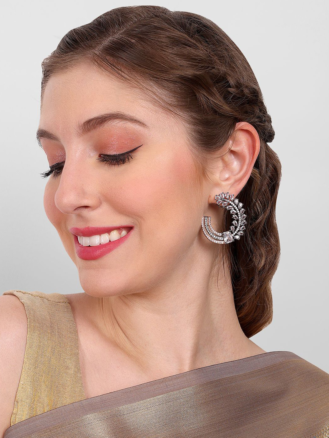 Manuvi Jewels Rhodium-Plated American Diamond Studded Oxidised Contemporary Studs Earrings