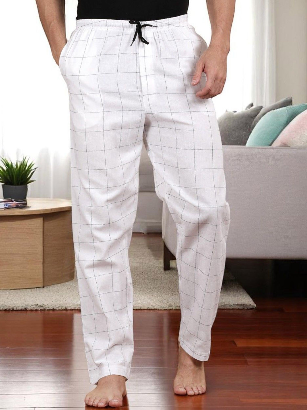 Kryptic Men's Checked Relaxed Fit Mid Rise Lounge Pants