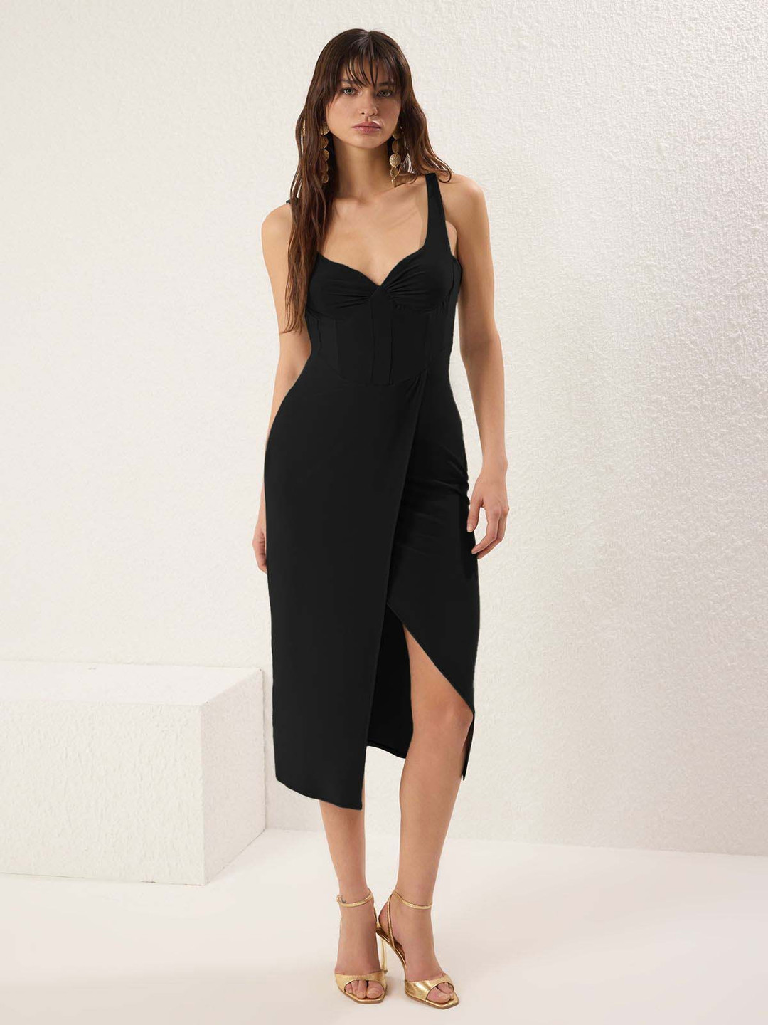 Trendyol Solid Slits Shoulder Straps Bodycon Dress