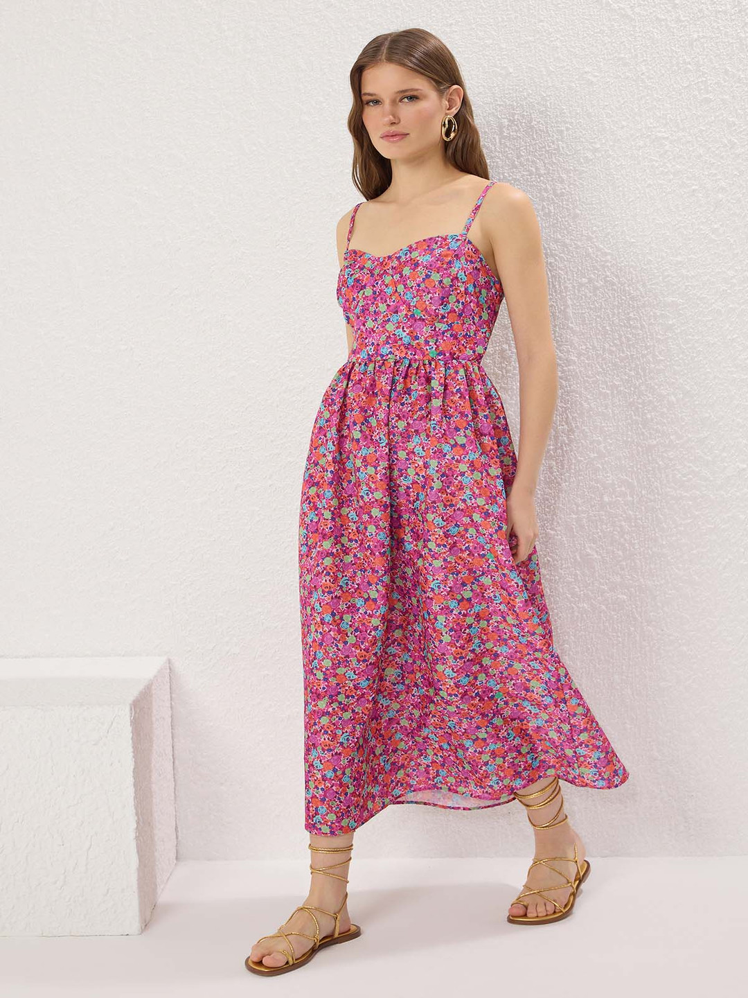 Trendyol Pembe Women Floral Printed Fit & Flare Midi Dress