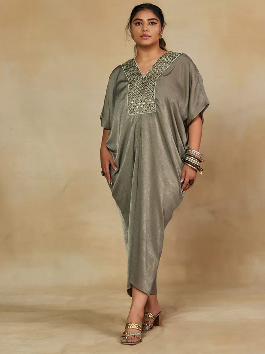 Mamicha Women Embellished V-Neck Kimono Sleeves Kaftan Maxi Dress