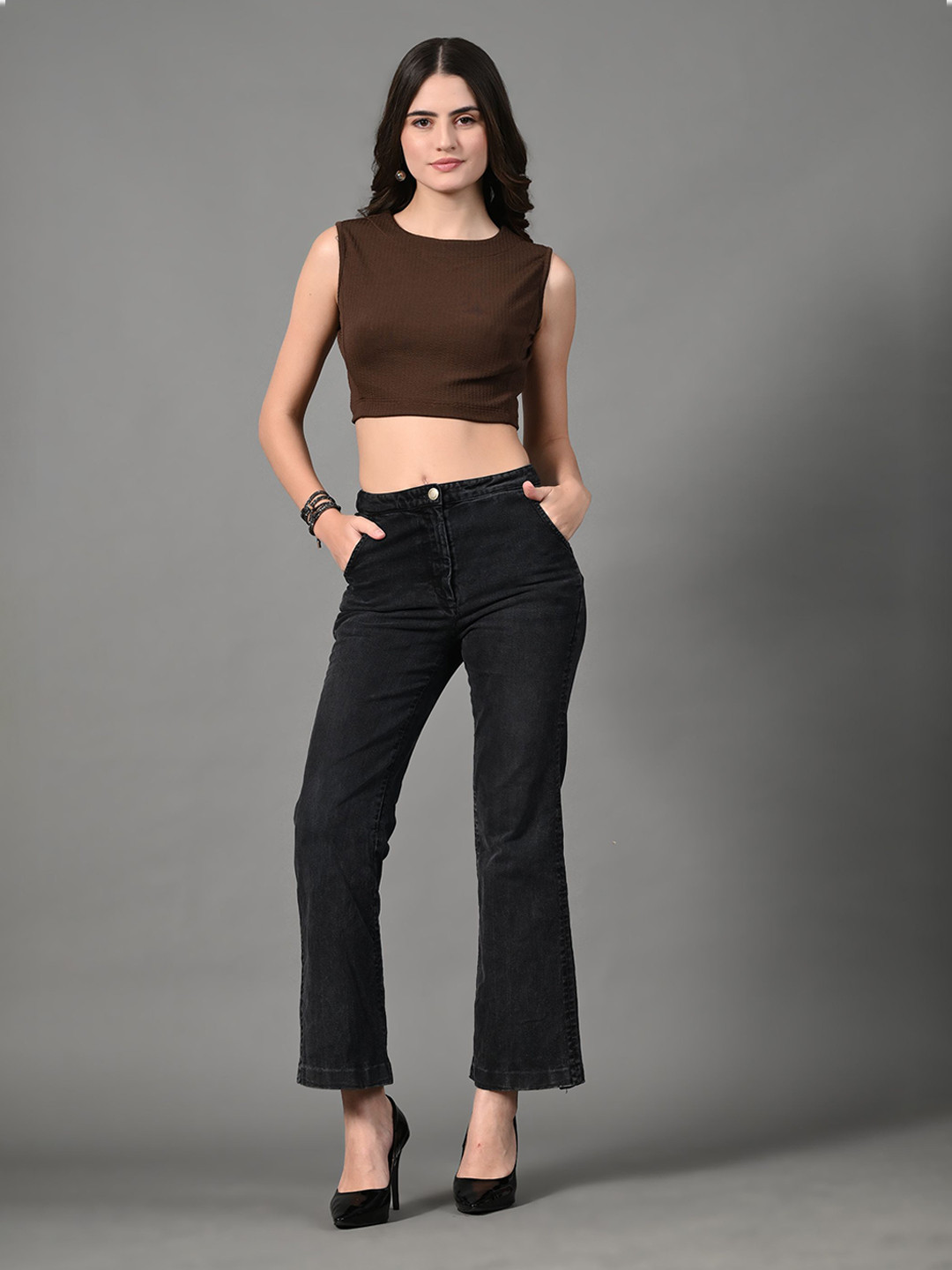 DressBerry Women Round Neck Sleeveless Solid Crop Tops