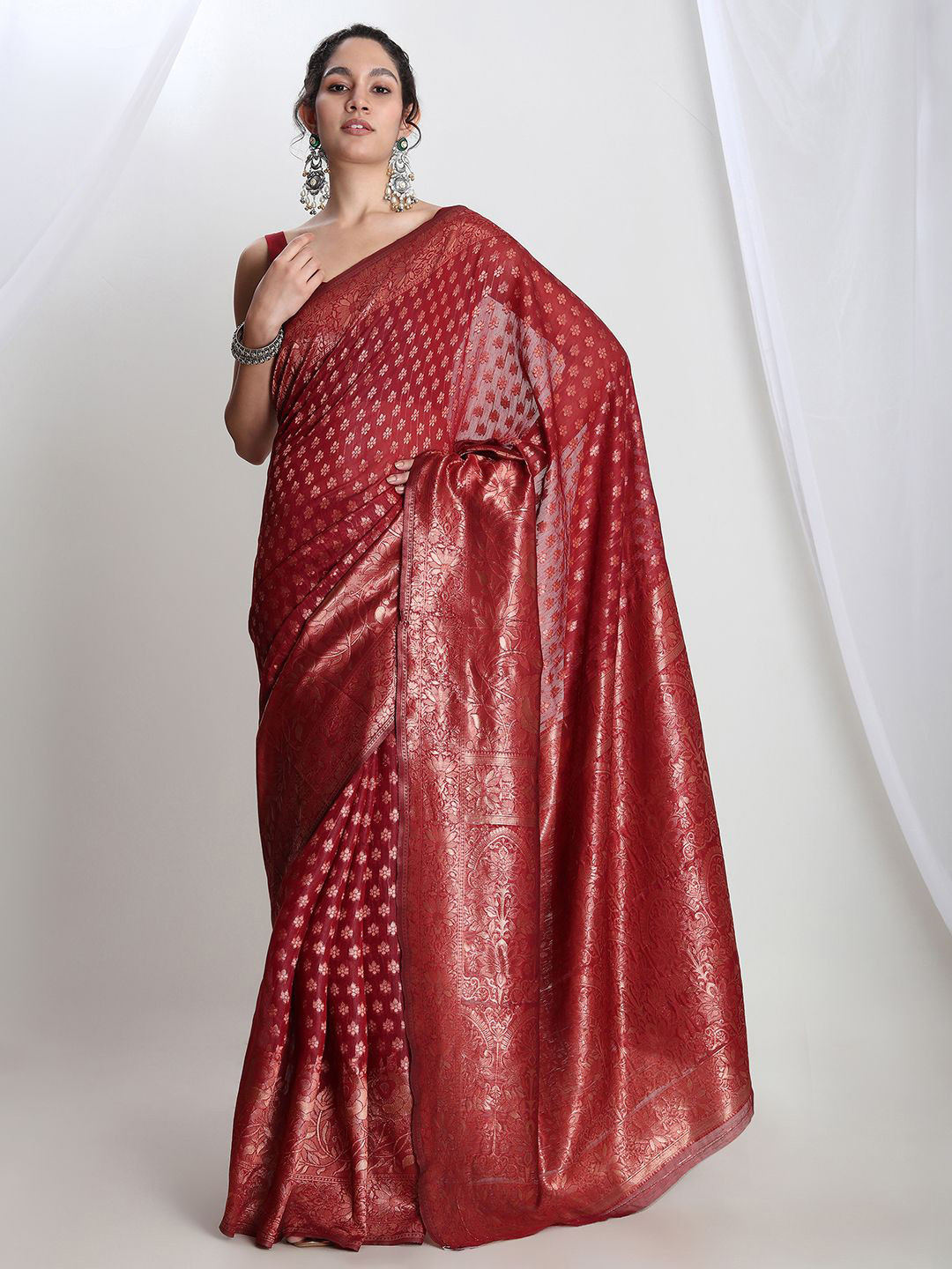 Red Women Red Silk Blend Floral Woven Design Jacquard Saree