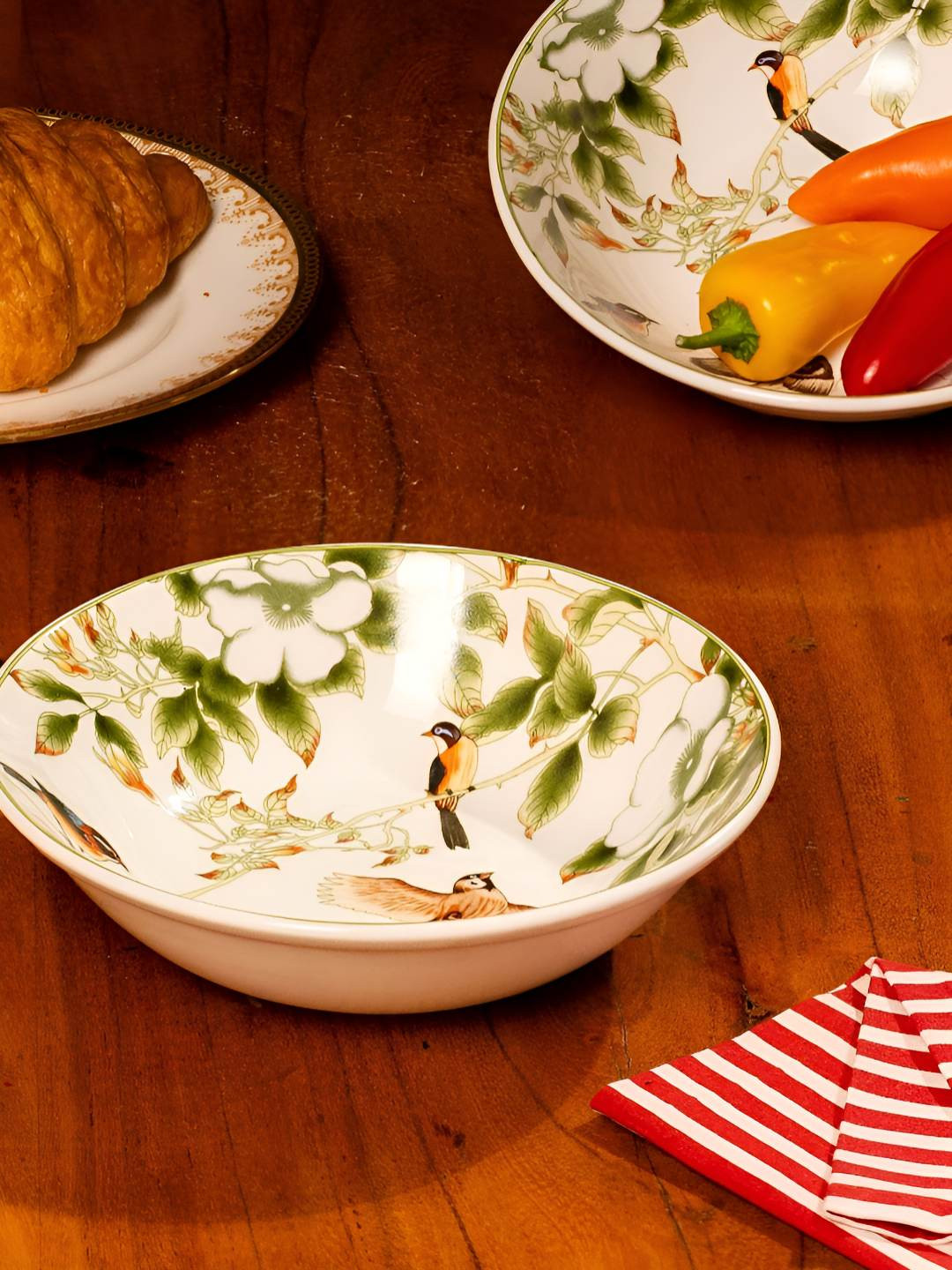 GOLDEN QUEEN'S White 2 Pieces Printed Ceramic Microwave Safe Birdie In Garden Serving Bowl