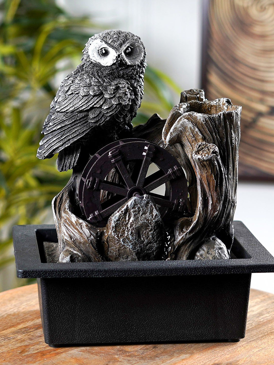 THE ARTMENT Brown & Black Textured Owlspring Table Fountain