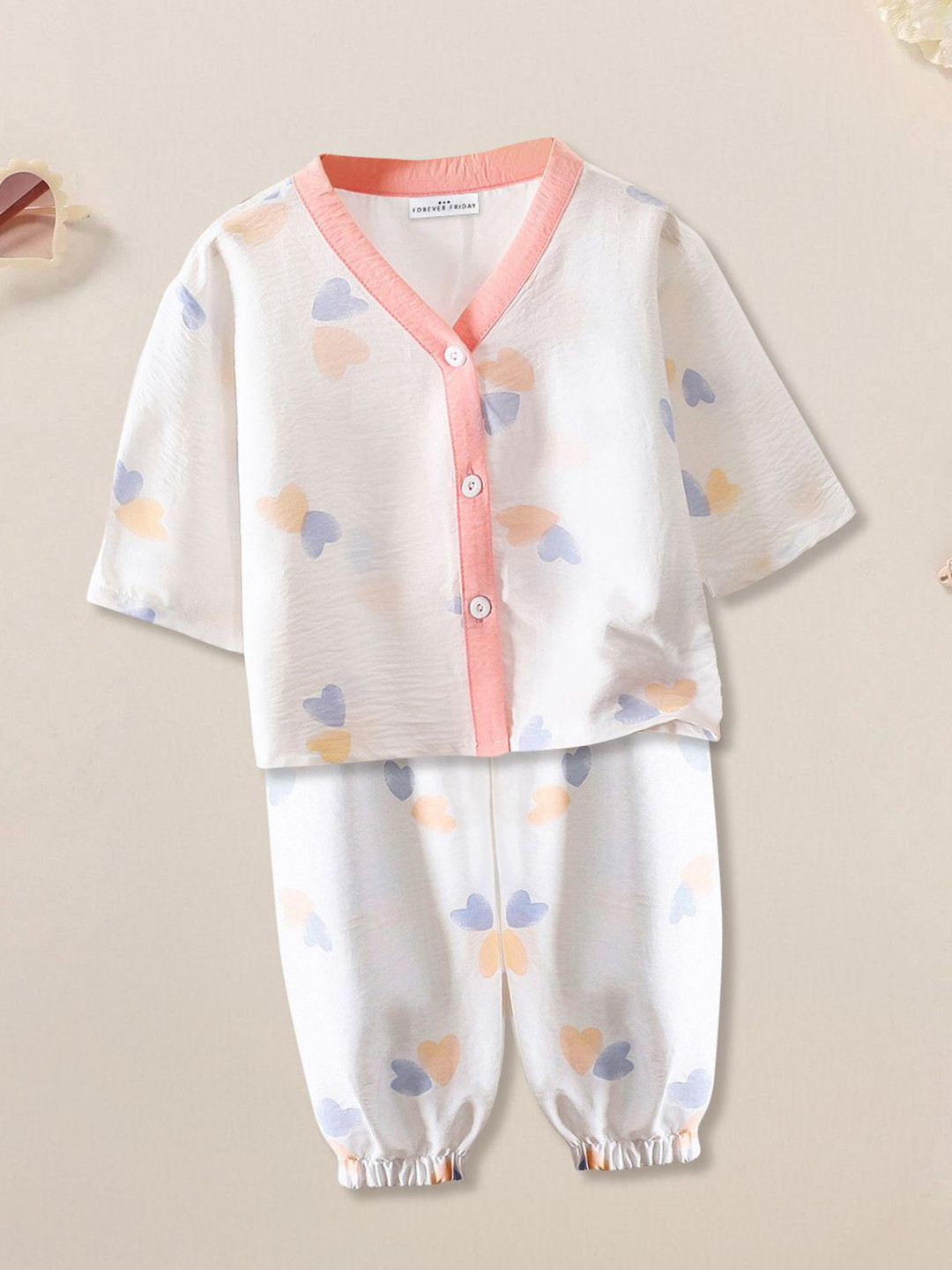 FOREVER FRIDAY Girls Heart Printed V-Neck Shirt With Pyjamas