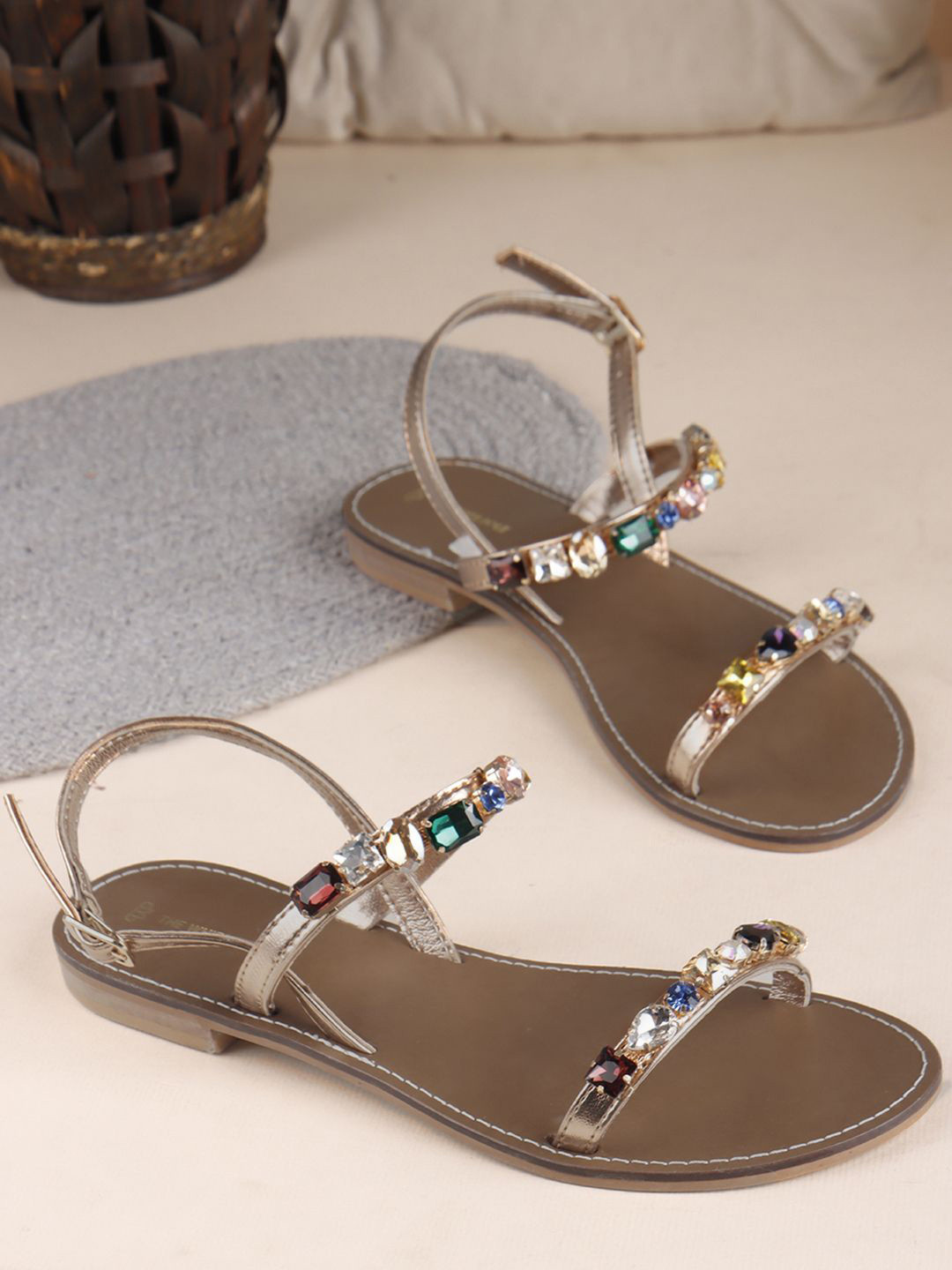 THE WHITE POLE Women Fashionable Trending Casual Flatform Slip On Sandals