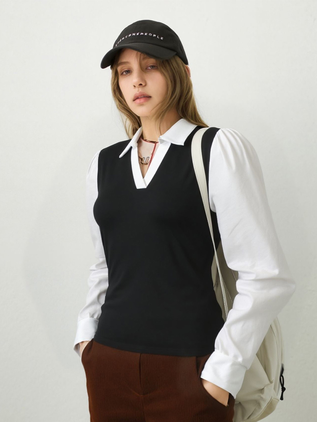 Outzidr Contrast Color Full Sleeves Fitted Top