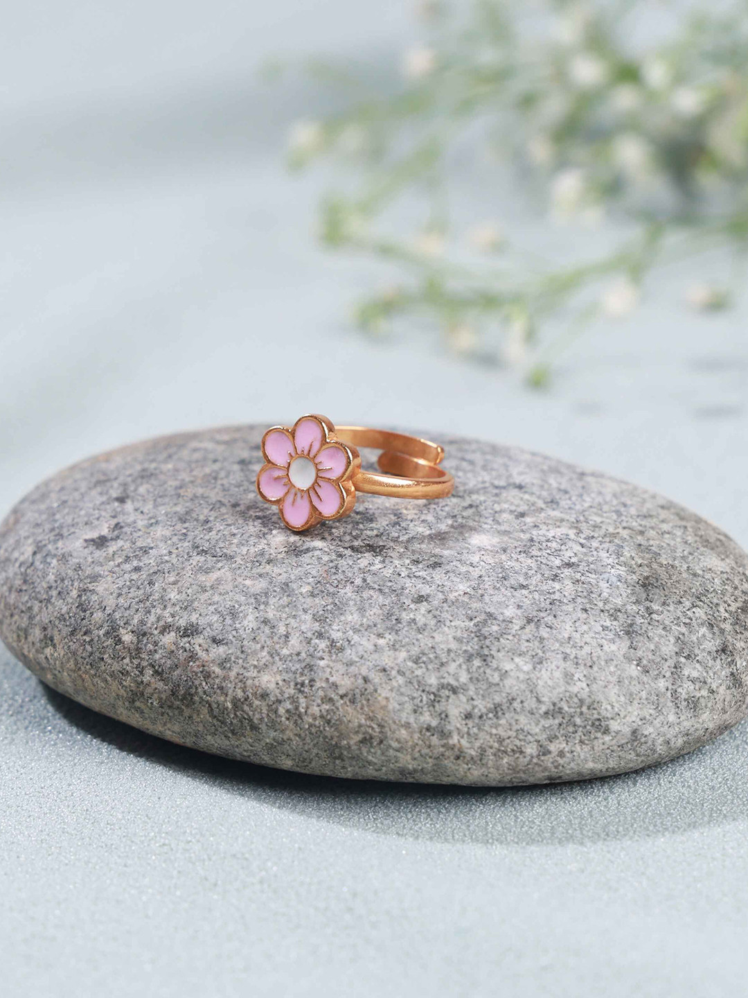 Elegante kids Gold-Plated Flower Shape Finger Ring