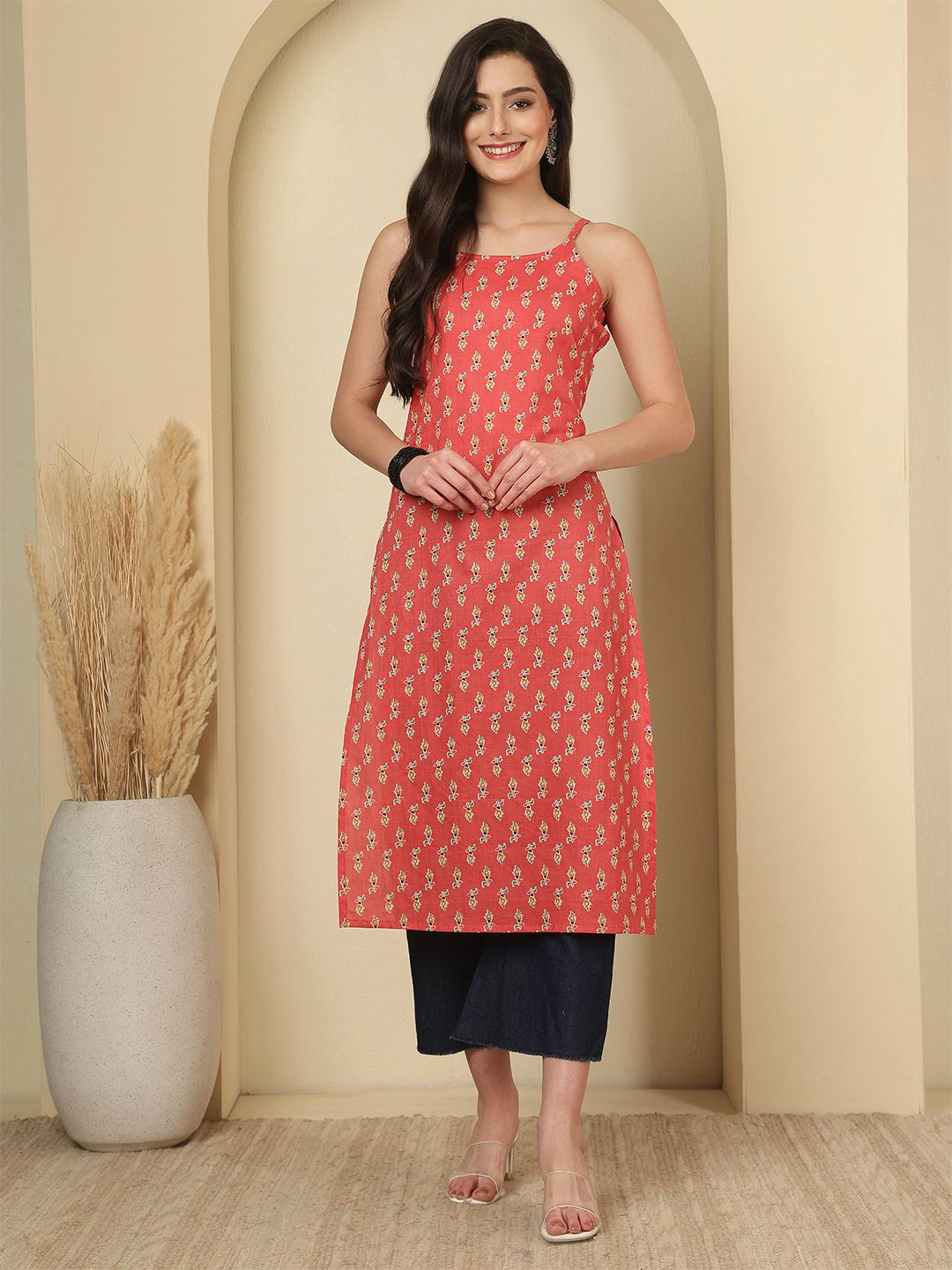Nayo Floral Printed Shoulder Straps Straight Kurta