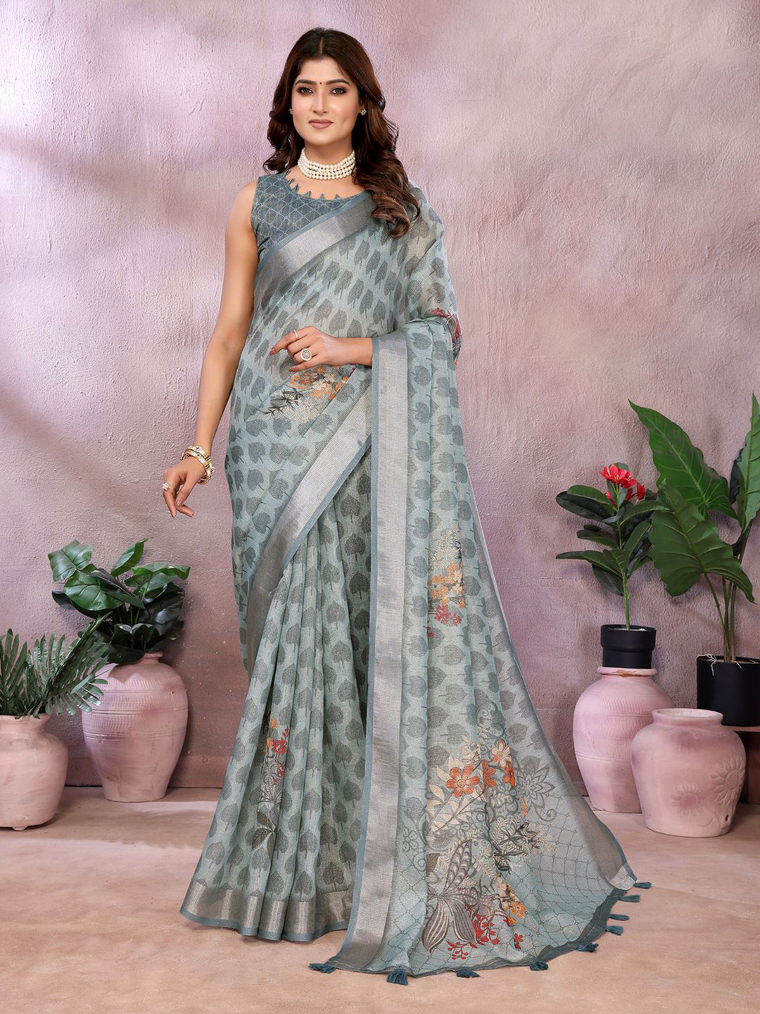 PAMPER YOURSELF Floral Linen Blend Designer Saree