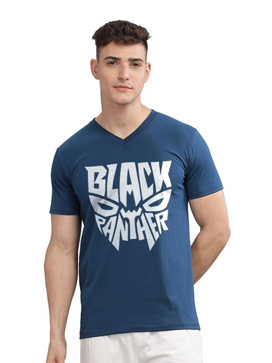 SOLACEACTIVE Men Graphic Printed V-Neck Applique T-shirt