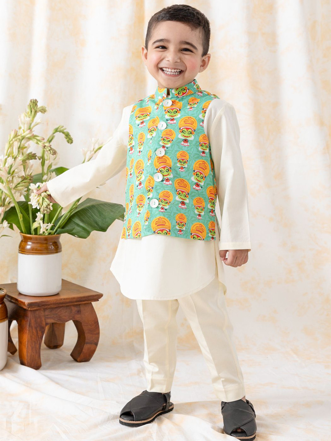 Tiber Taber Boy Green Kathakali 3 Pc Bundi Set