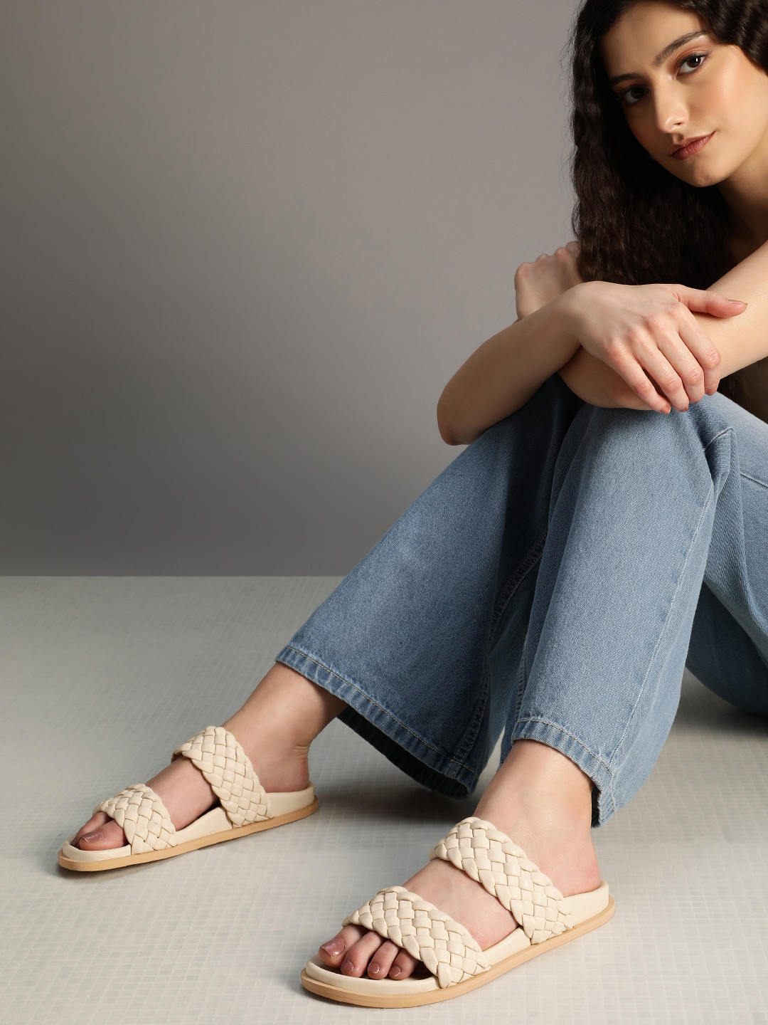Kenneth Cole Leather Women Woven Design Leather Flats
