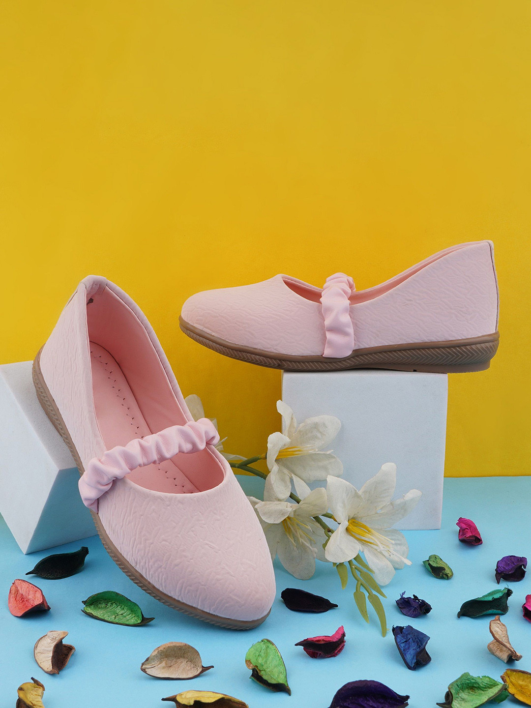 LMG Lifestyle Girls Solid Mary Jane Flats